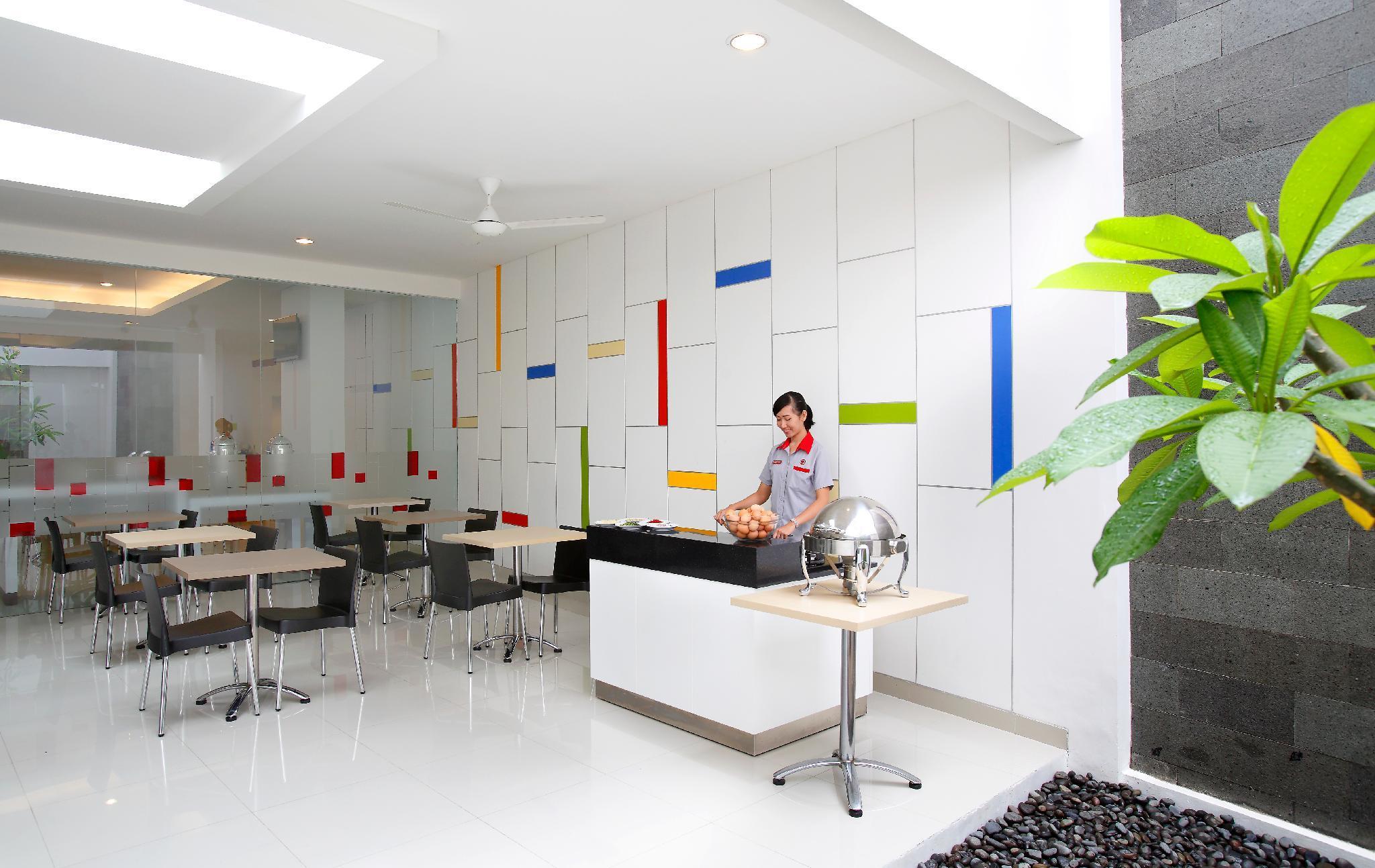 Amaris Hotel Cilegon Exterior photo